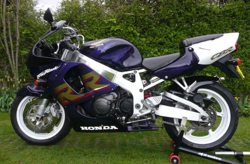 CBR 900 RR