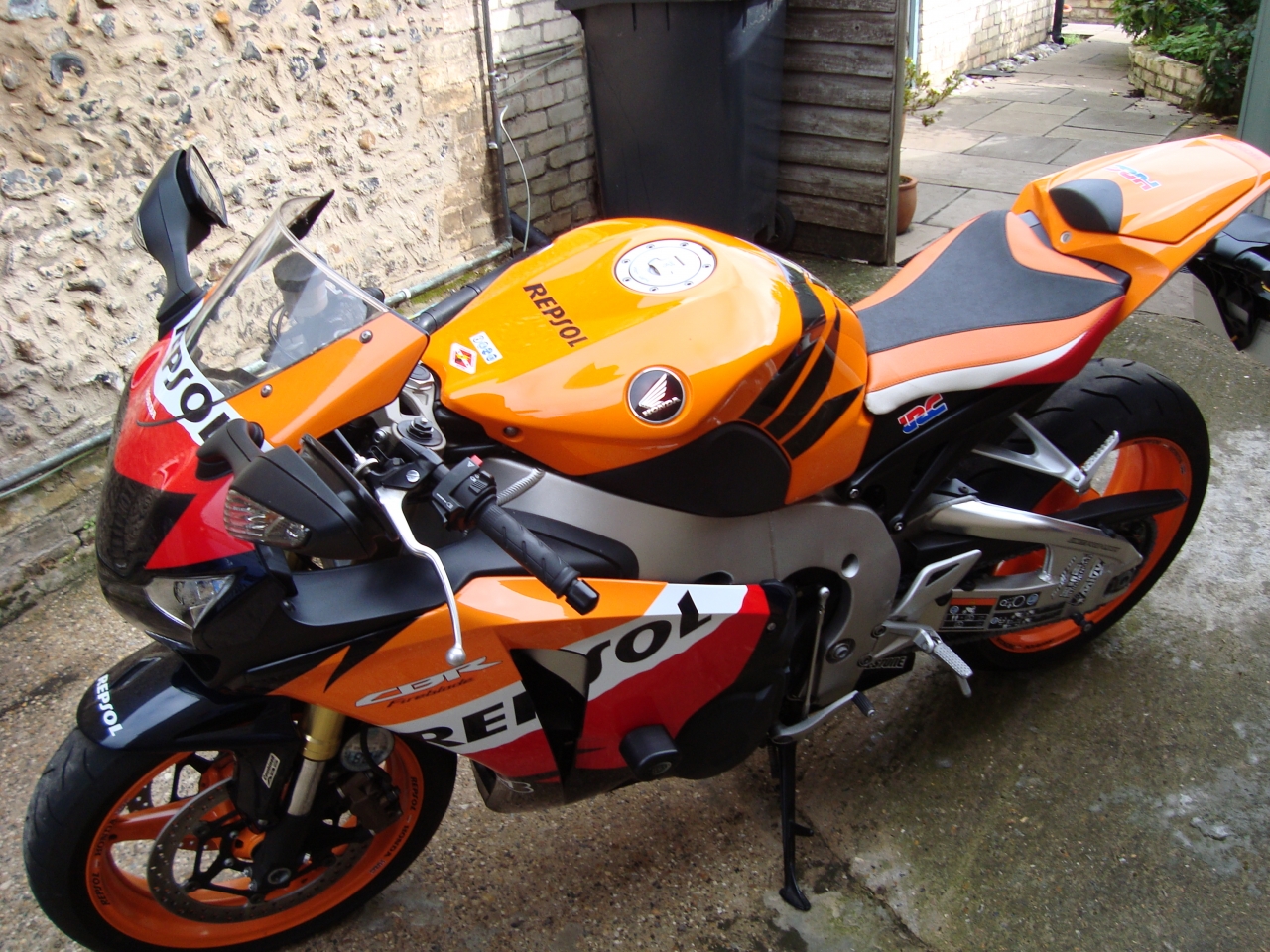 Last Repsol before the matt black