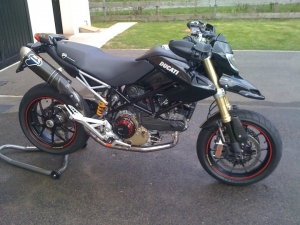 Hypermotard 1100S