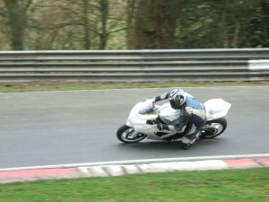 Pre season shakedown of my K8 gsxr 600, cadwell 2009