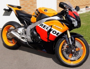 Repsol Fireblade rr11