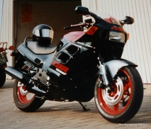 Honda CBR1000F